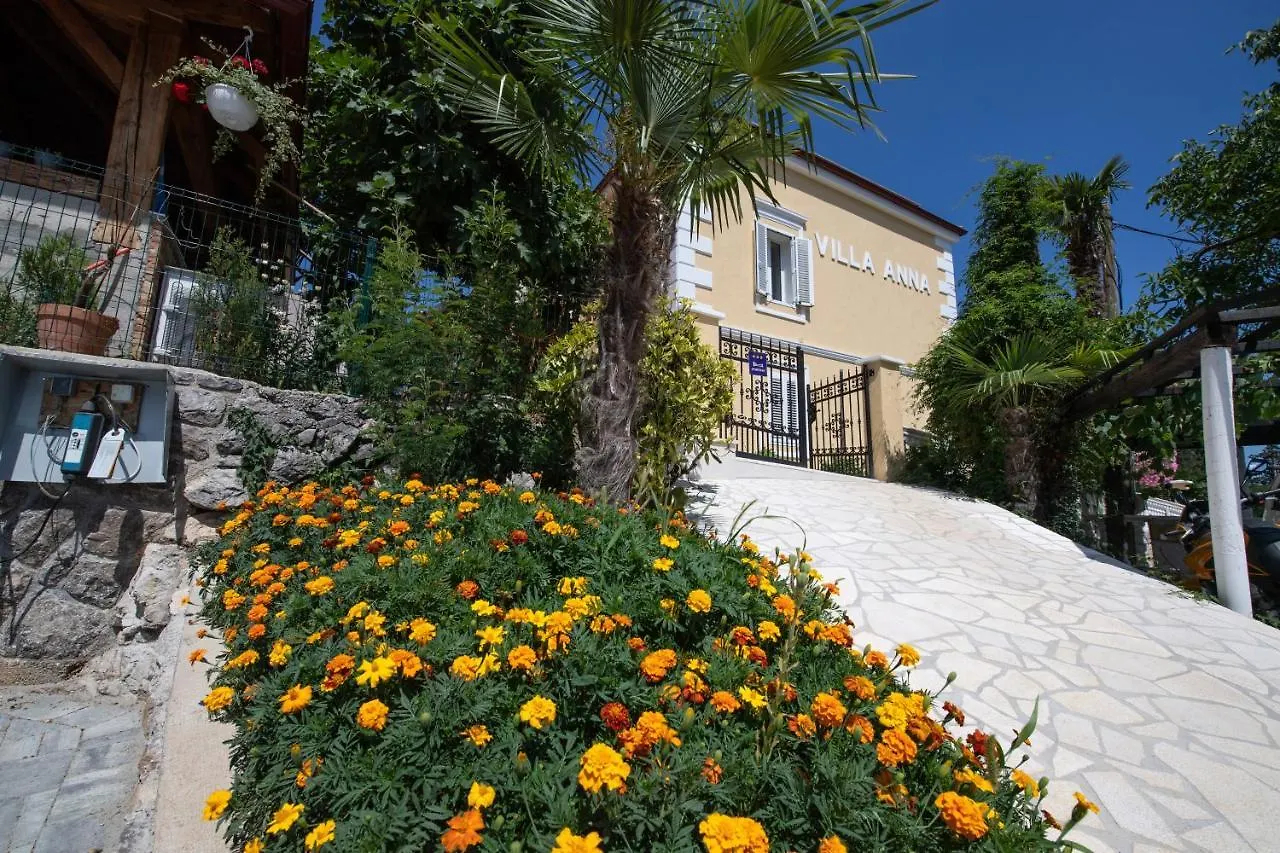 Apartment Villa Anna-Potkrovlje Ika Croatia