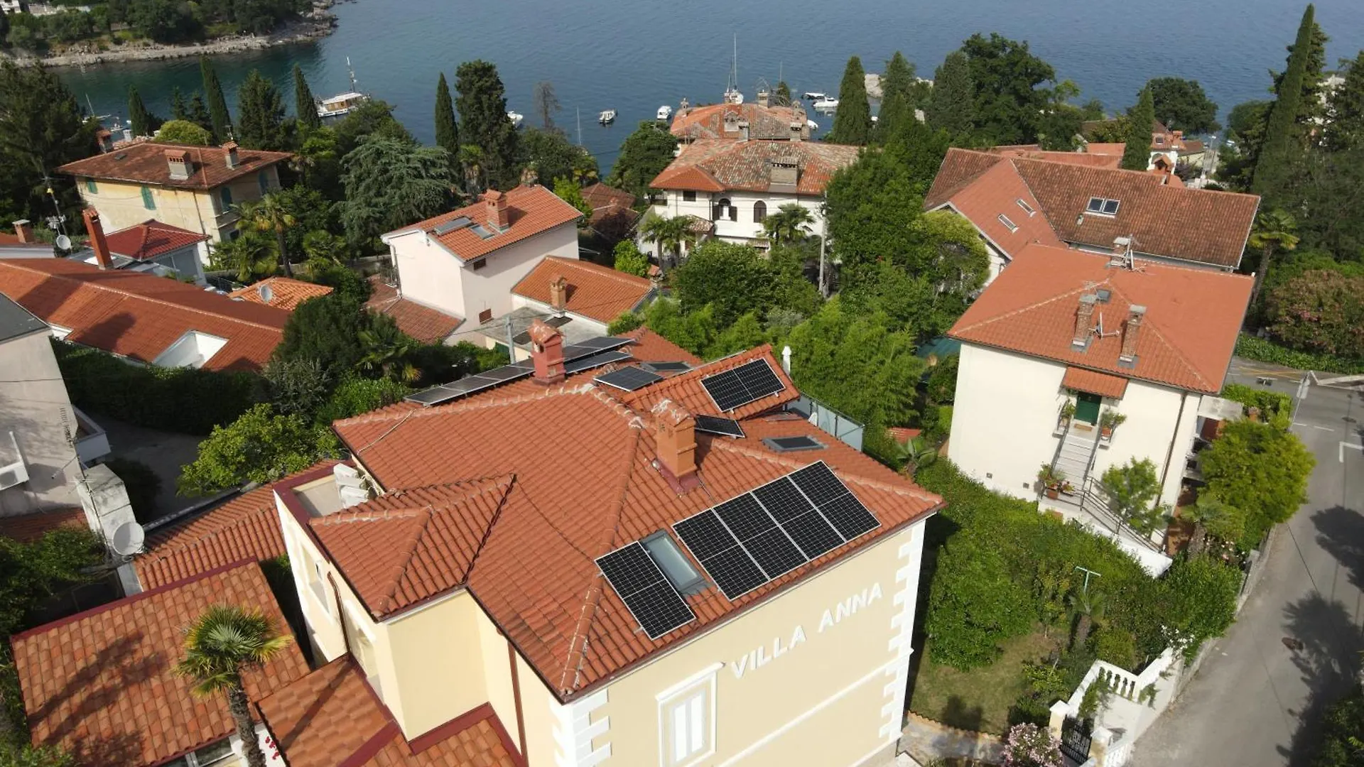 Villa Anna-Potkrovlje Ika